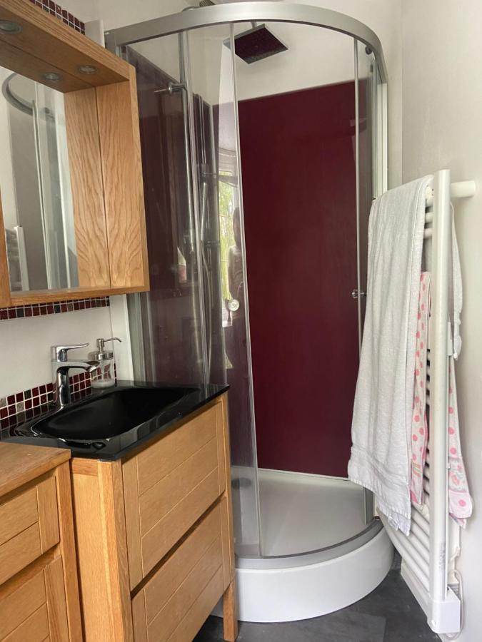 Chambre Double Avec Salle De Bains Privee Quintin Exterior foto